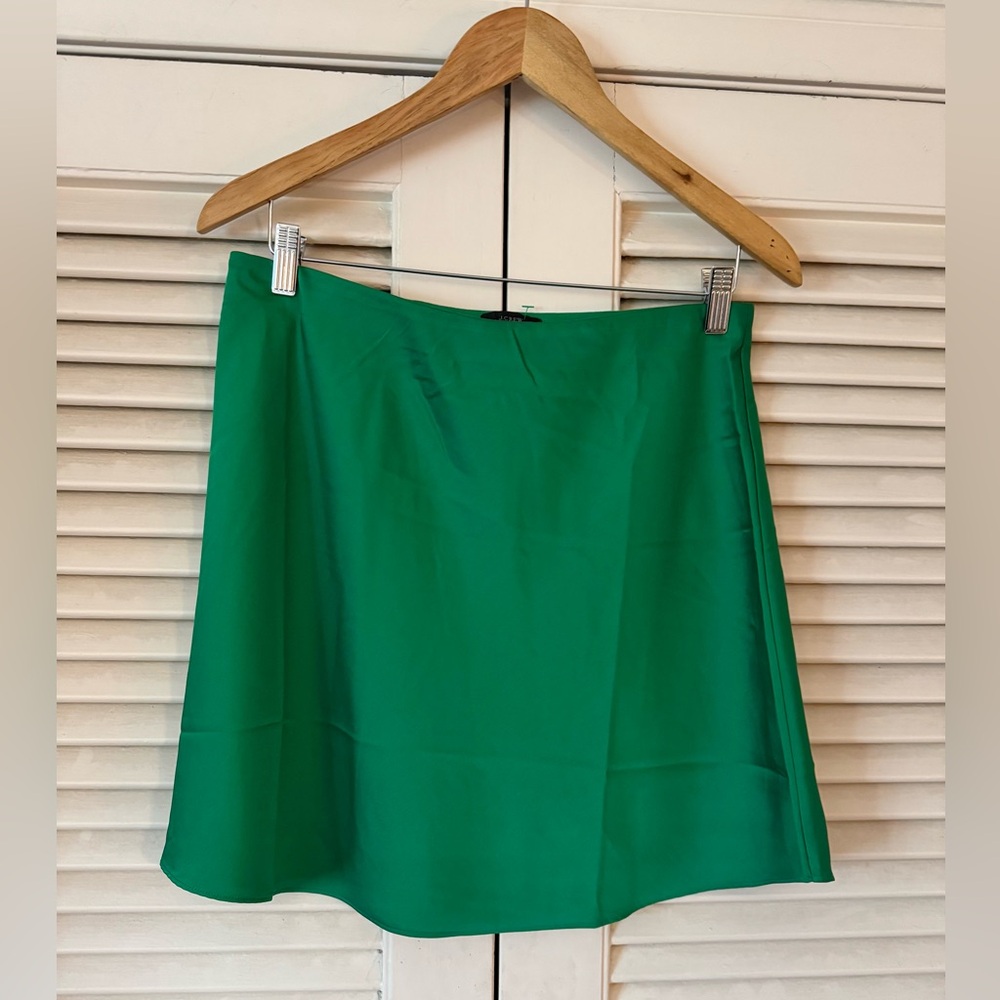 NWT J. CREW GREEN RECYCLED POLYESTER STRETCH WAIST KELLY GREEN MINI SKIRT SZ MED